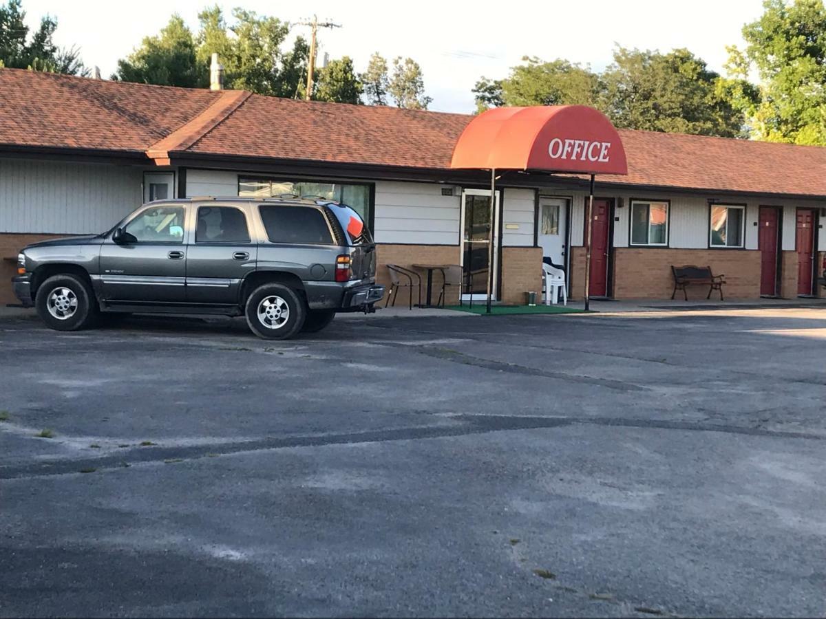 Motel Grand Chadron Extérieur photo